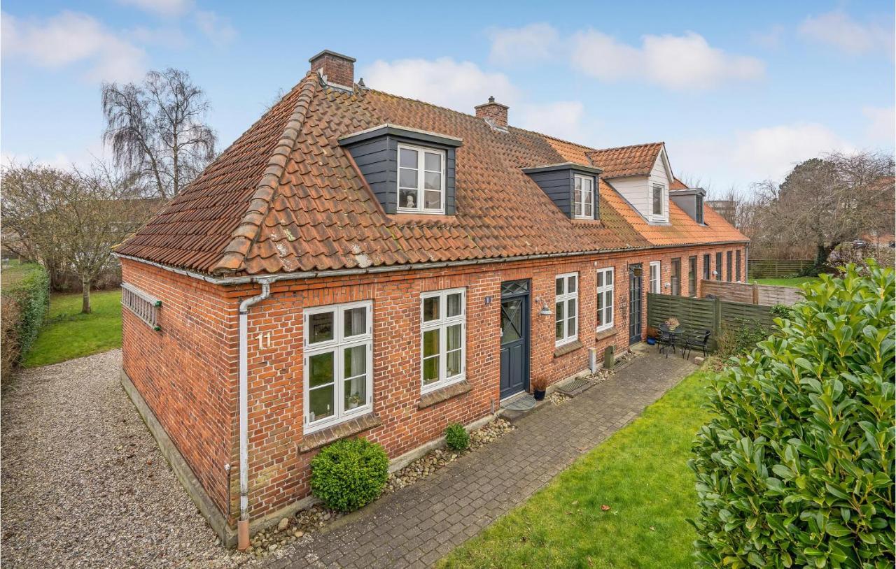 Lovely Home In Sonderborg With Kitchen Exterior foto